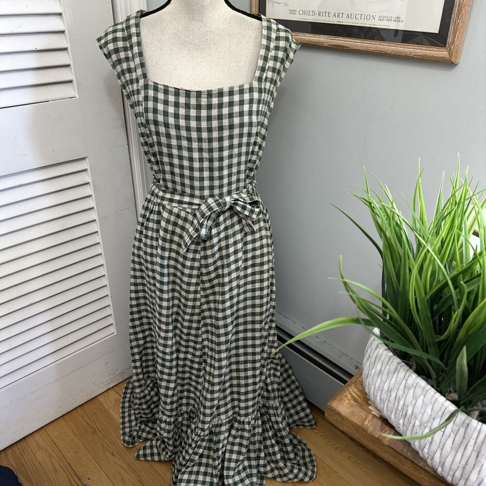 Square-Neck Green Gingham Maxi Dress with Waist Tie